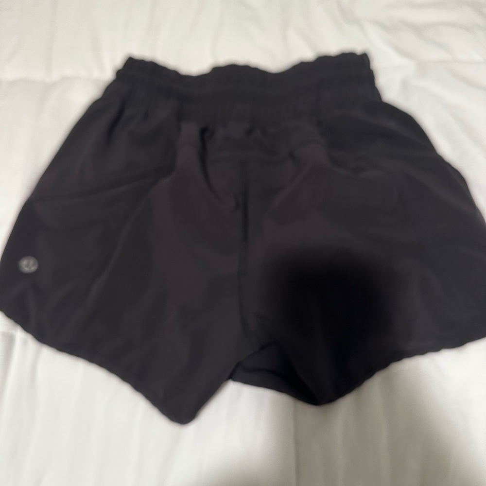 Black lulu shorts